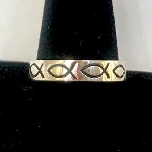 925 sterling silver ichthys fish Christian faith band ring. Size 12.5